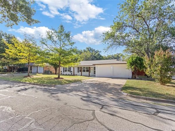 7800 Arnold Terrace, North Richland Hills, TX 76180