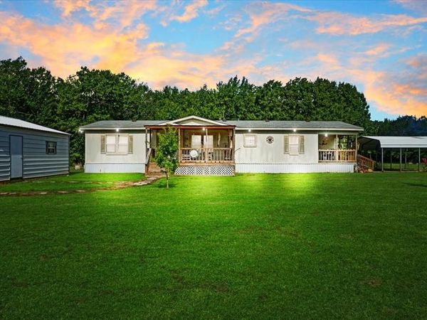 1022 County Road 2295 , Telephone, TX 75488