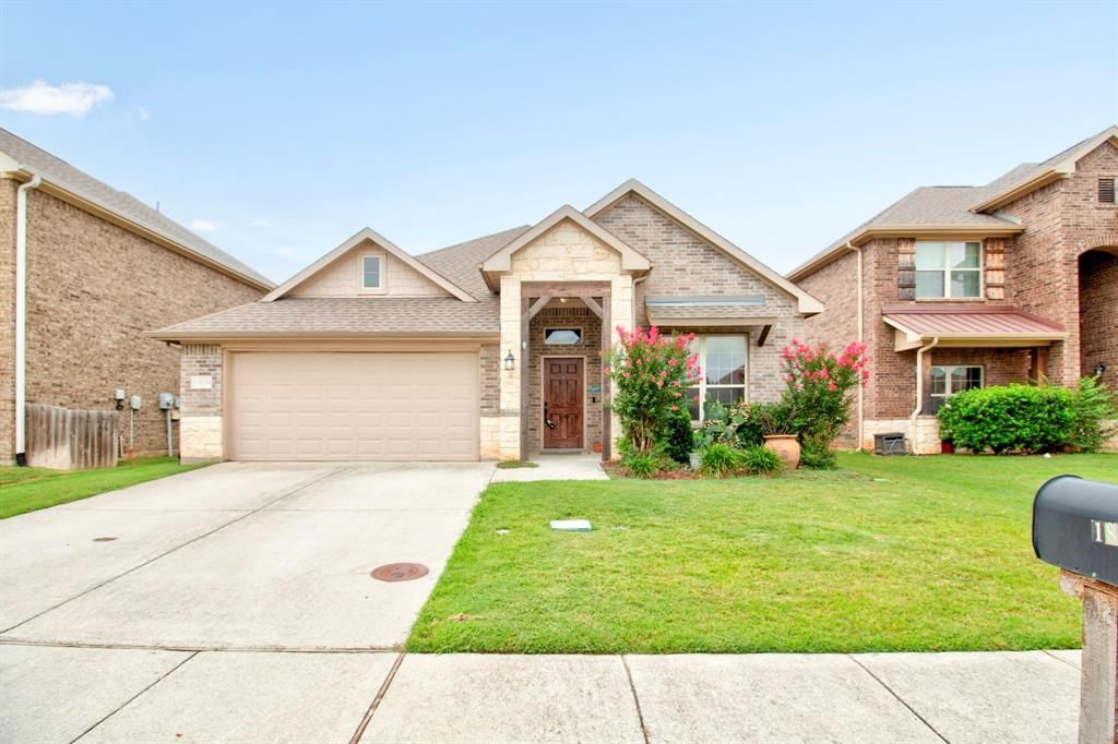 1809 Silver Oaks, Gainesville, TX 76240 Main Photo