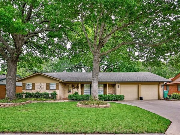 415 Rosedale Drive, Gainesville, TX 76240