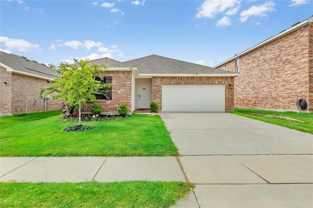 4929 Knob Drive, Fort Worth, TX 76179 Main Photo