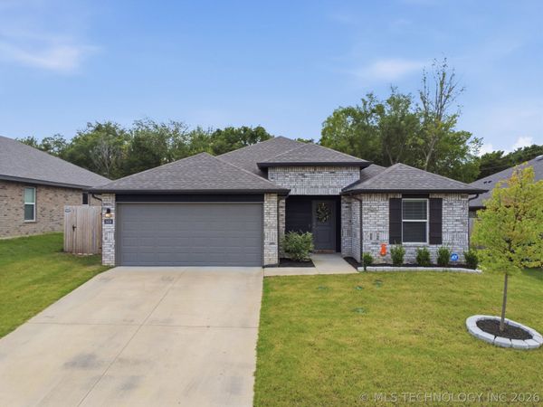 2406 W 30th Street N, Tulsa, OK 74127