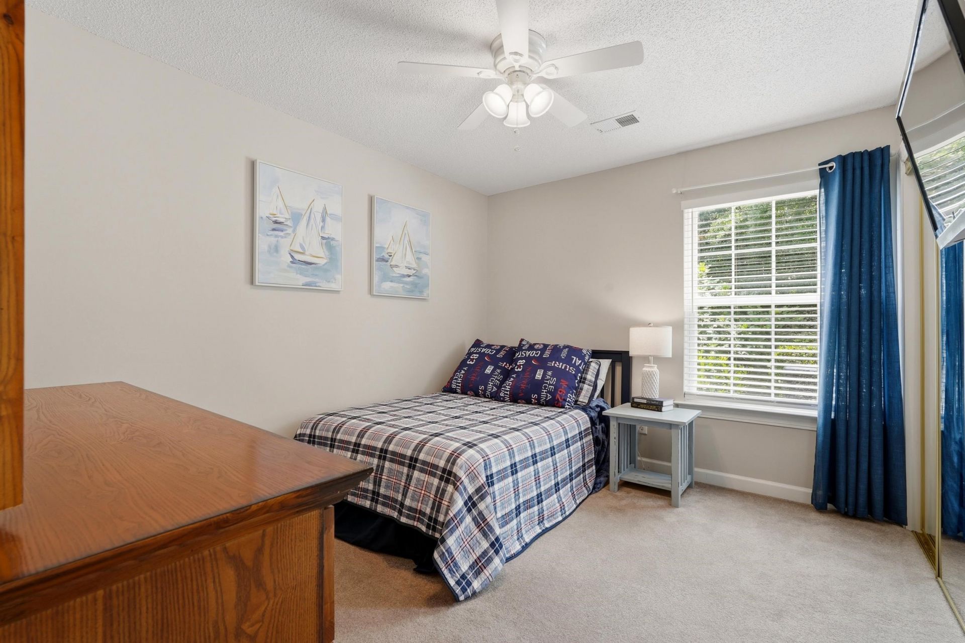 4305 Lotus Ct.  Photo 14