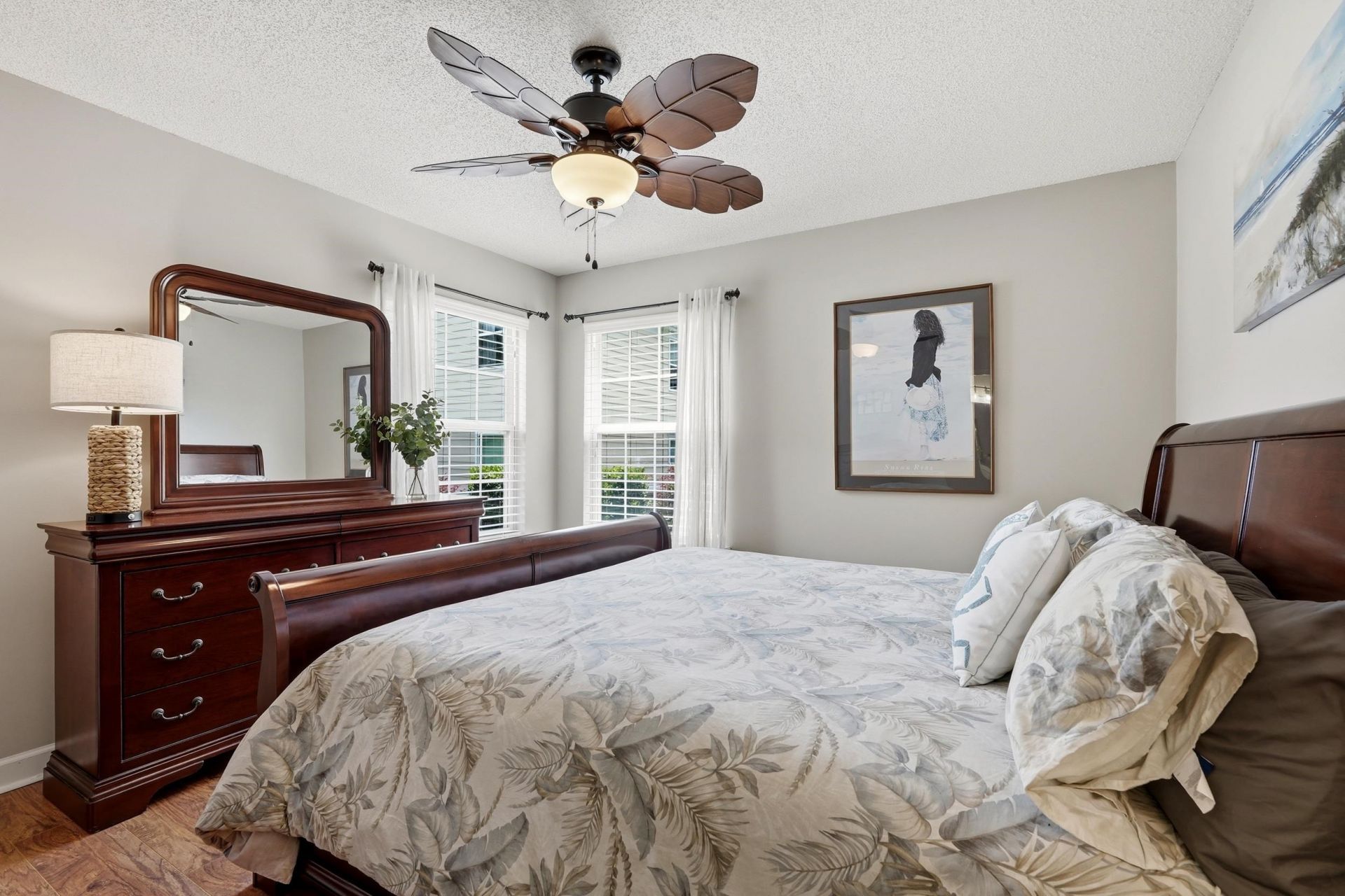 4305 Lotus Ct.  Photo 8