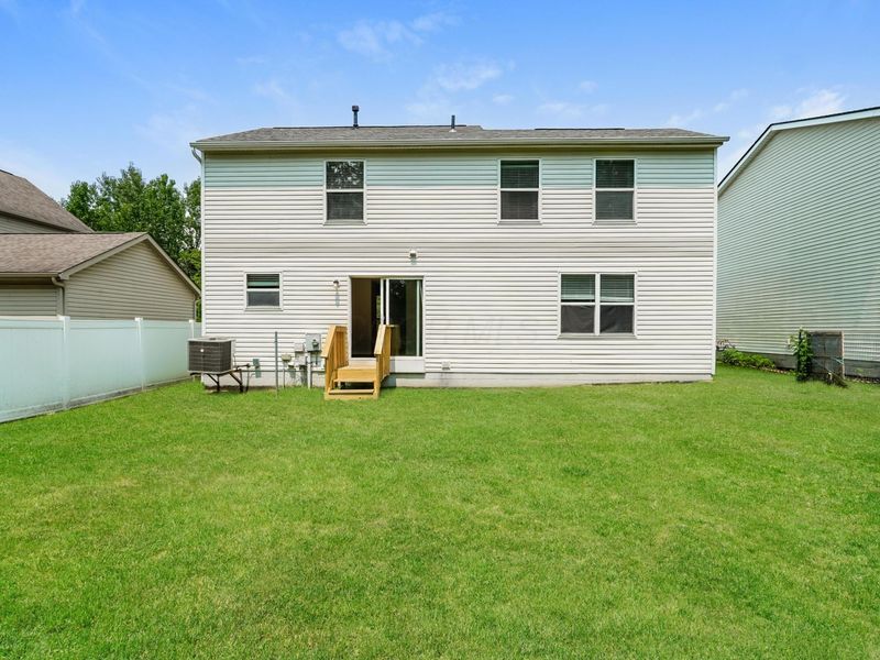 8245 Crete Lane , Blacklick, OH 43004 Photo 14