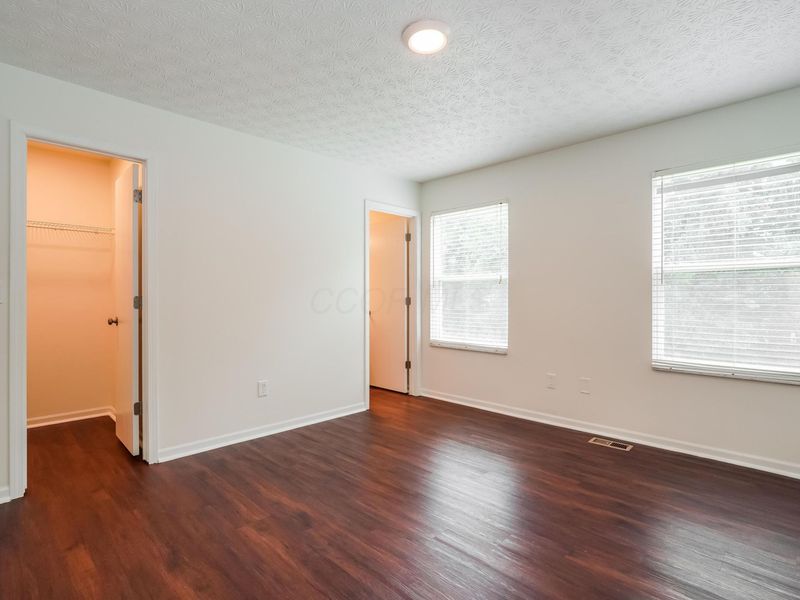 8245 Crete Lane , Blacklick, OH 43004 Photo 9