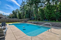 329 Dolly Horn Lane photo 4