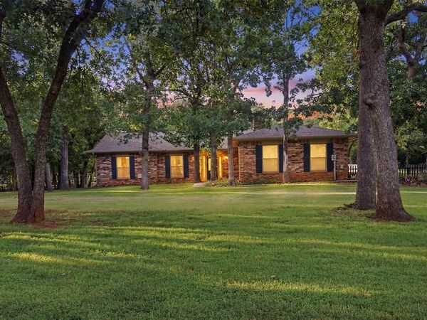 3620 W Charter Oak Road, Edmond, OK 73034