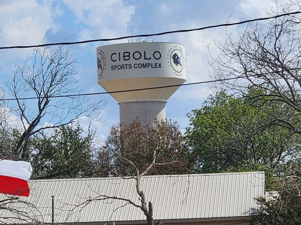 218, 220, 300 Main, Cibolo, TX 78108