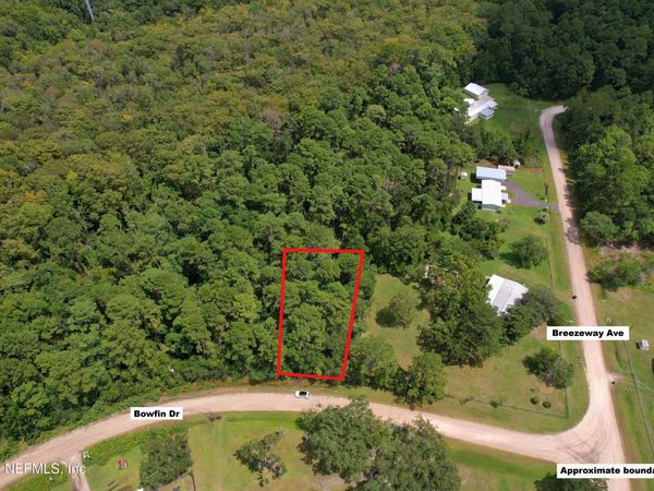 114 BOWFIN Drive, Satsuma, FL 32189
