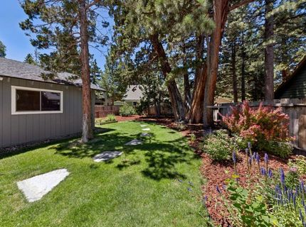 1826 Arrowhead Avenue, South Lake Tahoe, CA 96150 Photo