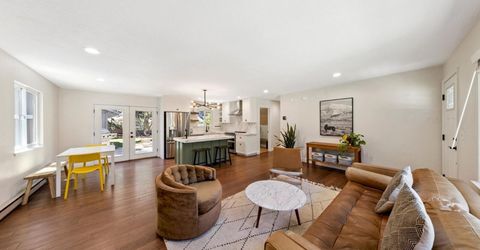 1826 Arrowhead Avenue, South Lake Tahoe, CA 96150 Photo