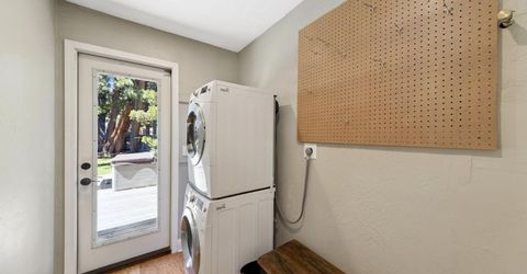 1826 Arrowhead Avenue, South Lake Tahoe, CA 96150 Photo