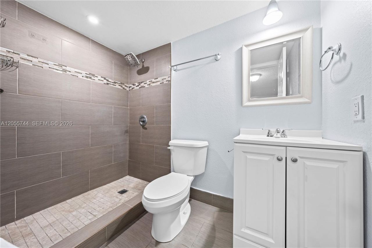 260 NW 107th Ave , Unit 110, Miami, FL 33172 Photo
