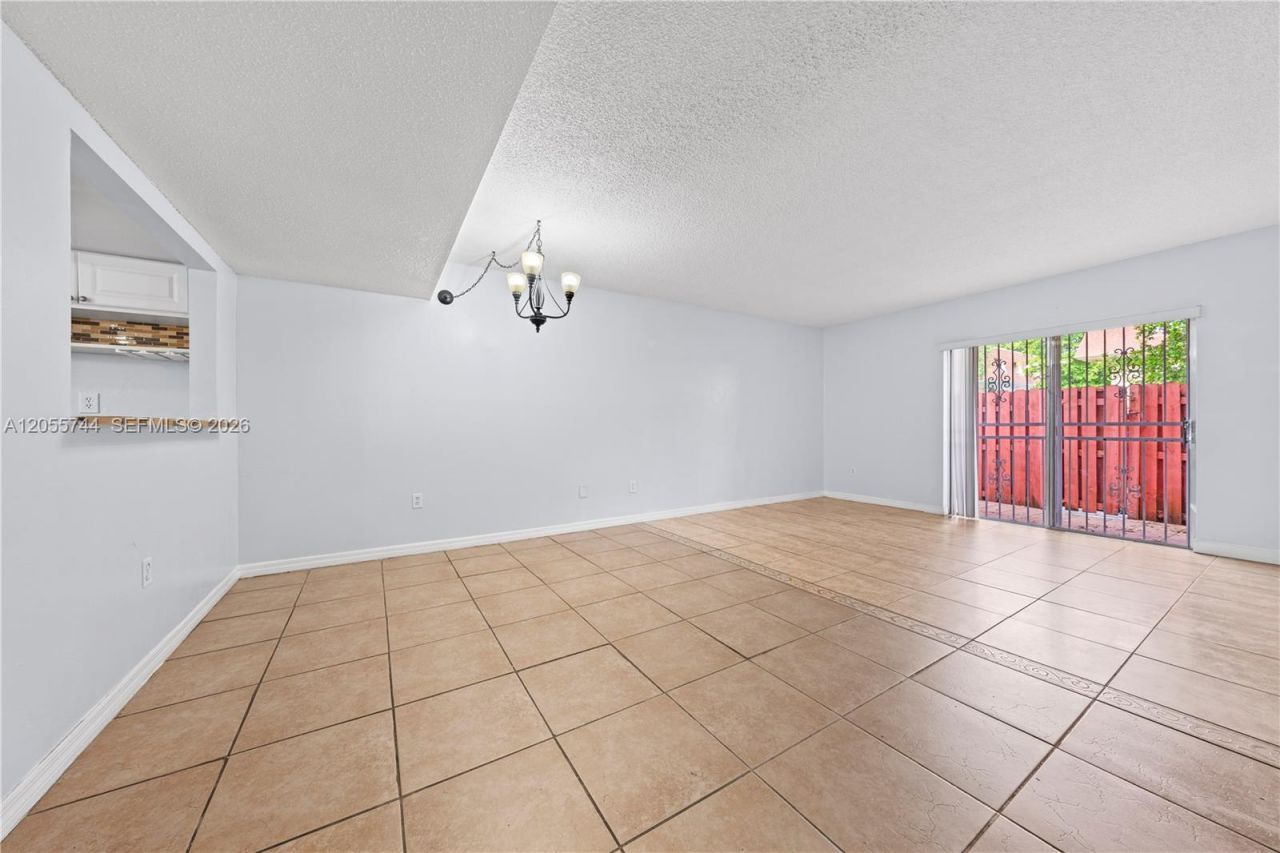 260 NW 107th Ave , Unit 110, Miami, FL 33172 Photo