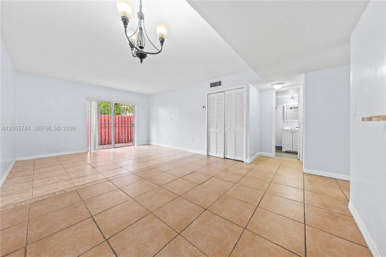 260 NW 107th Ave , Unit 110, Miami, FL 33172 Photo