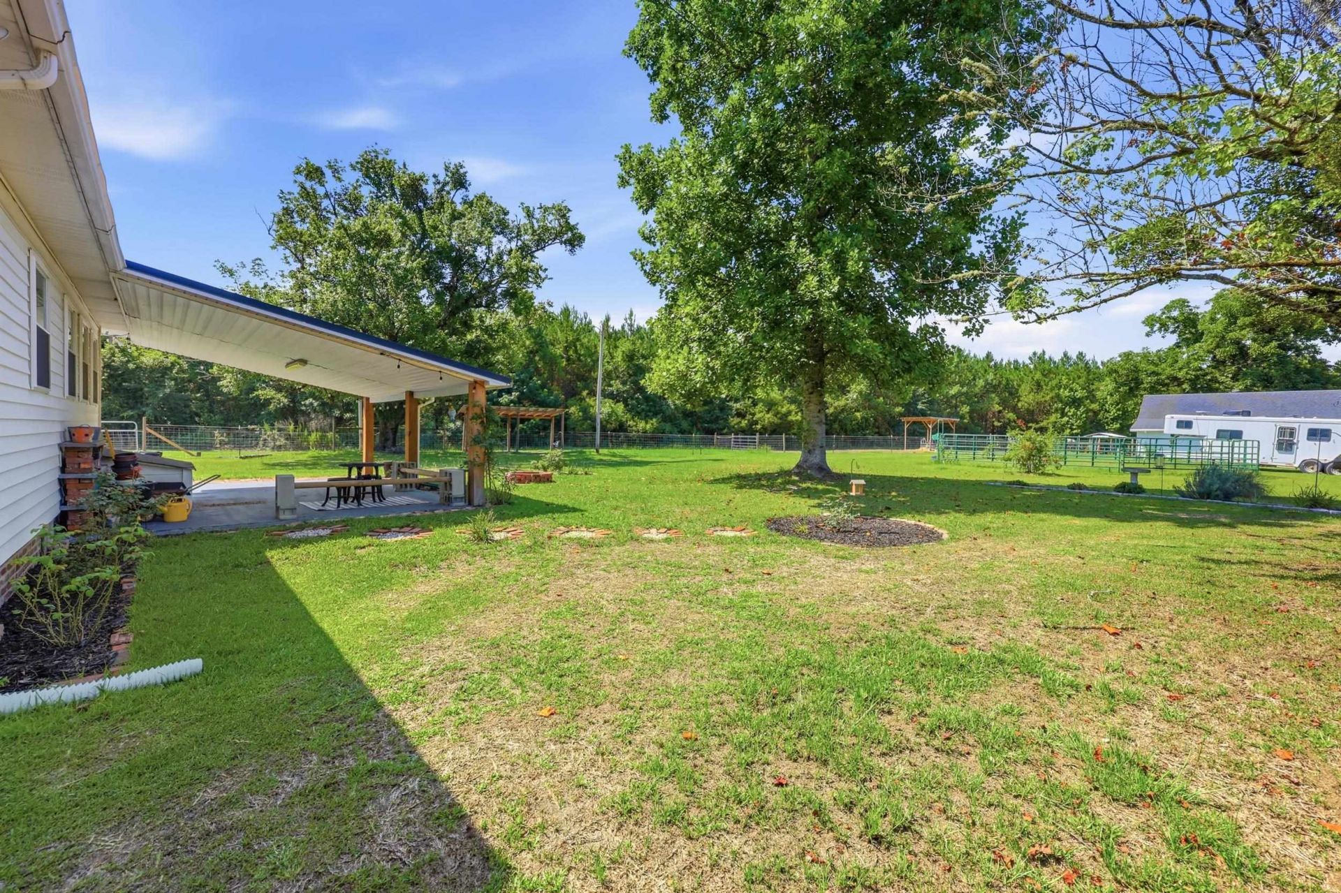 1361 Highway 521  Photo 36