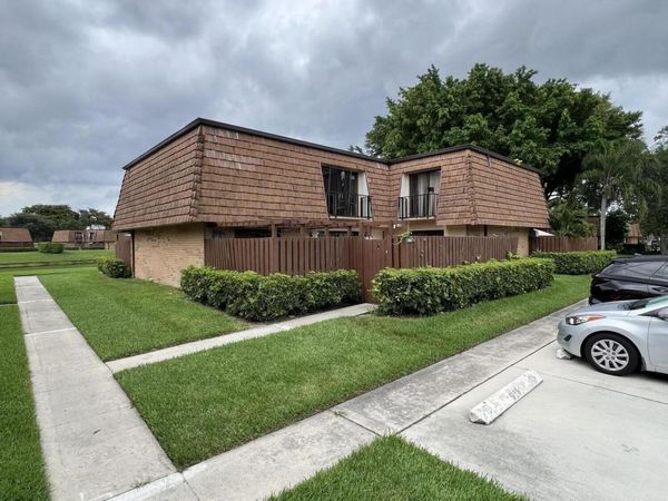 2803 28th Lane, Unit 106c, Greenacres, FL 33463