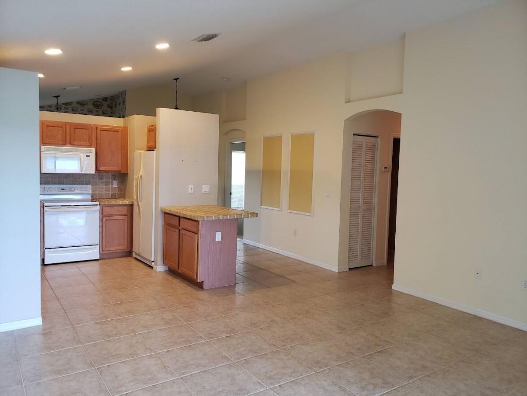241 SW Lake Forest Way, Port Saint Lucie, FL 34986 Photo