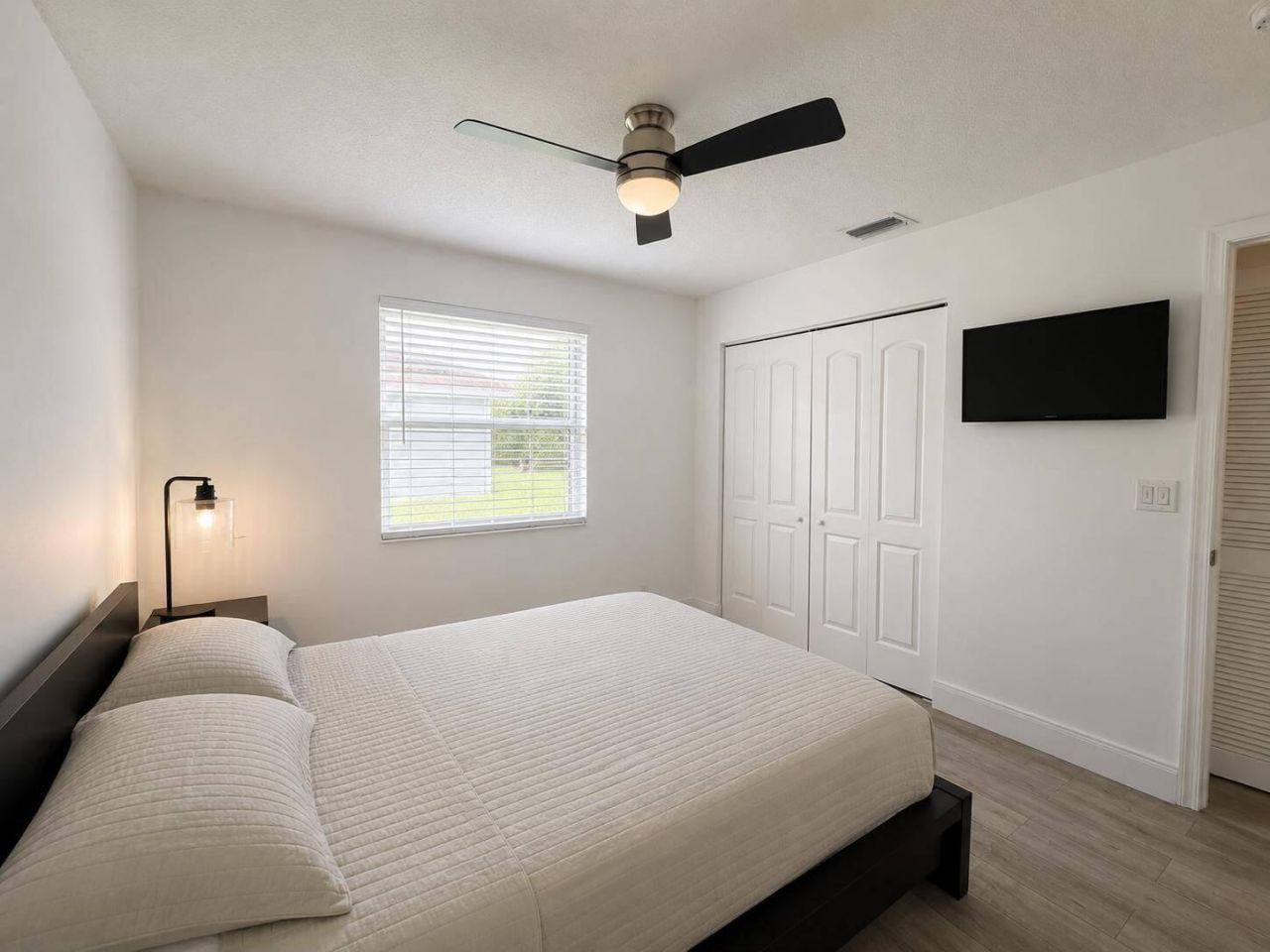 111 Camelot Court, Royal Palm Beach, FL 33411 Photo