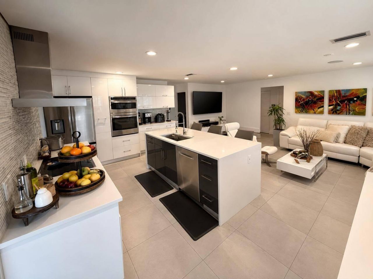 111 Camelot Court, Royal Palm Beach, FL 33411 Photo