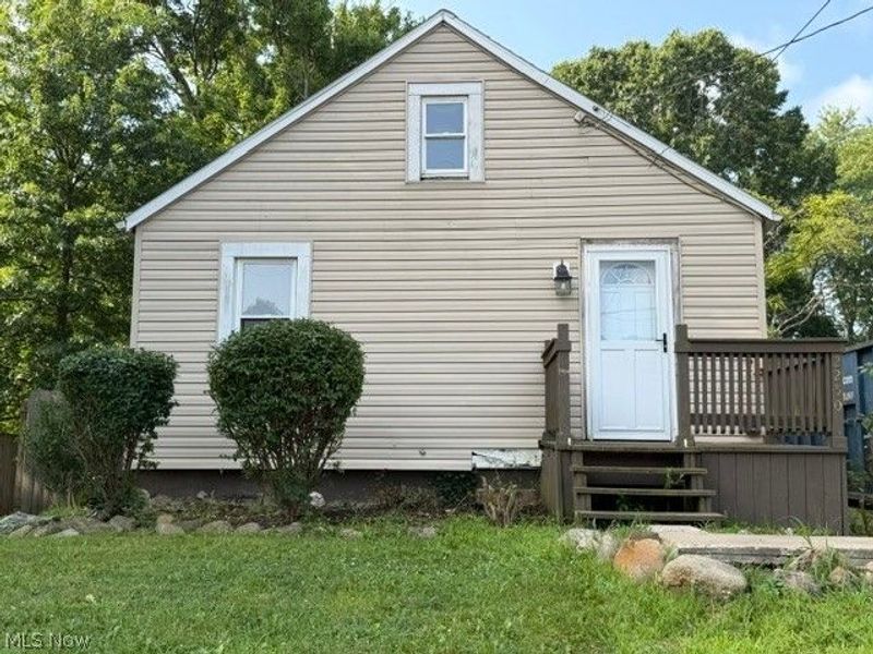 2250 Cooledge Avenue, Akron, OH 44305 Photo 1