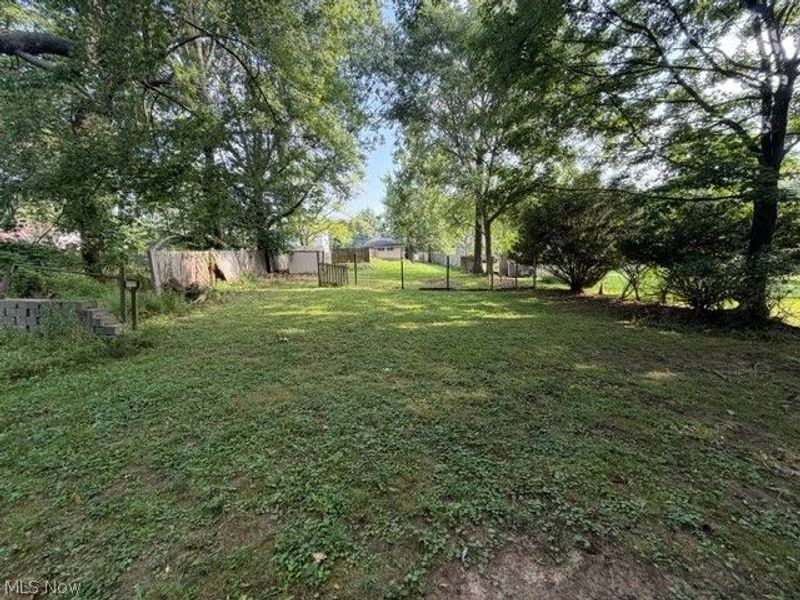 2250 Cooledge Avenue, Akron, OH 44305 Photo 2