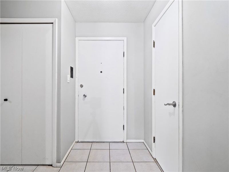 3675 Clague Road, Unit 316, North Olmsted, OH 44070 Photo 9