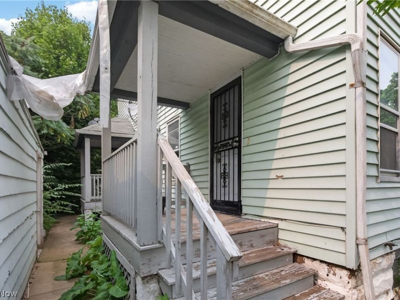 1186 E 114th Street, Cleveland, OH 44108 Photo 3