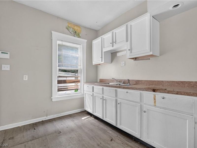 1186 E 114th Street, Cleveland, OH 44108 Photo 30