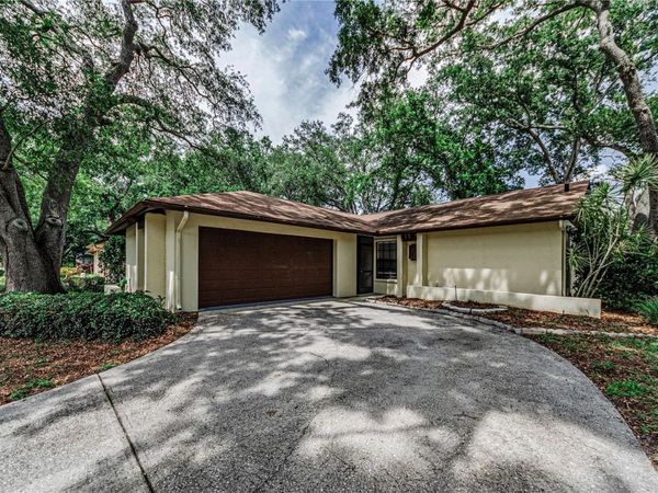 260 ARBOR GLEN DRIVE , PALM HARBOR, FL 34683