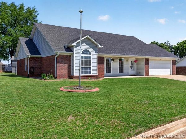 1602 Cottonwood Drive , Poteau, OK 74953
