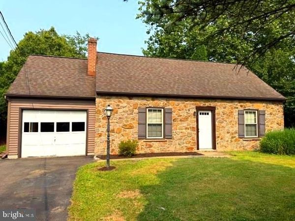 319 CAROL LYNN DRIVE , WILLOW STREET, PA 17584