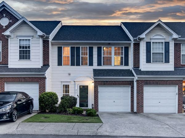 7277 Charlotte Pike , Unit 214, Nashville, TN 37209