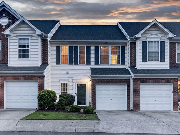 7277 Charlotte Pike , Unit 214, Nashville, TN 37209