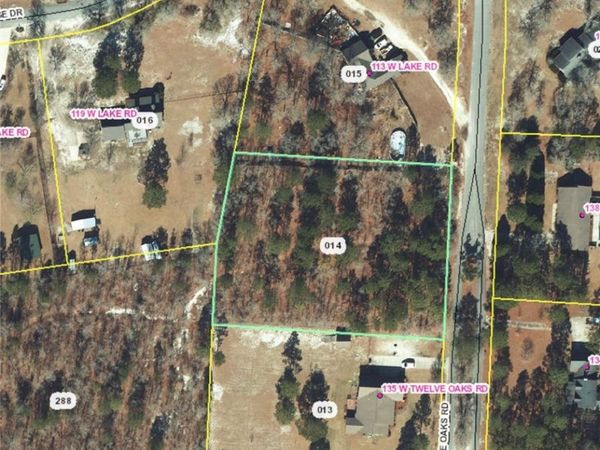 Twelve Oaks Road, Raeford, NC 28376