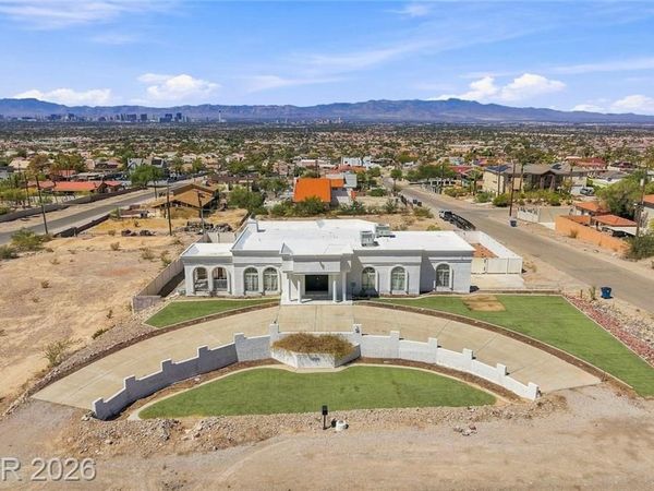 435 Los Feliz Street, Las Vegas, NV 89110
