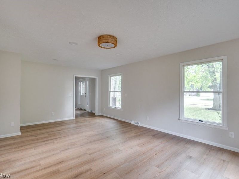 7144 Fairacres Avenue, North Ridgeville, OH 44039 Photo 11