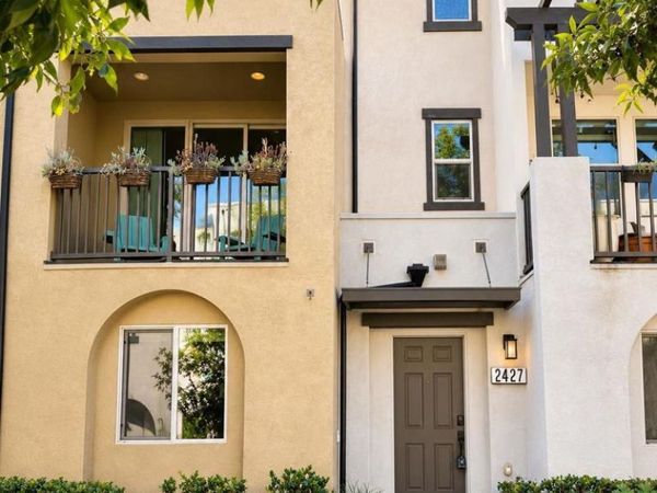 2427 Verano Way, Vista, CA 92081