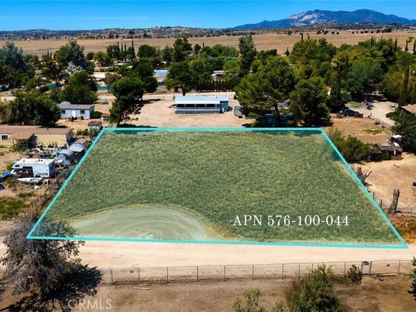 1 Pioneer Trail, Anza, CA 92539
