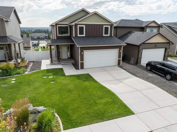8567 N James Dr, Spokane, WA 99208