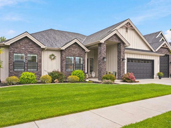 7030 N Maplestone Ave, Meridian, ID 83646