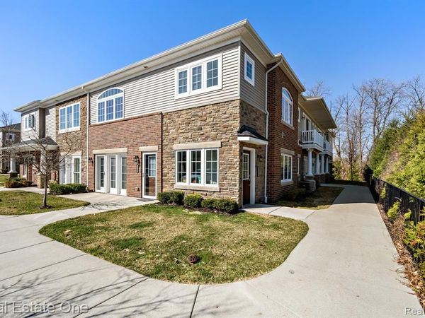 5570 ARBOR CHASE Drive, Scio Twp, MI 48103