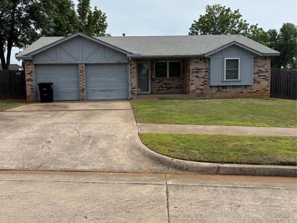1505 SE 9th Street, Moore, OK 73160