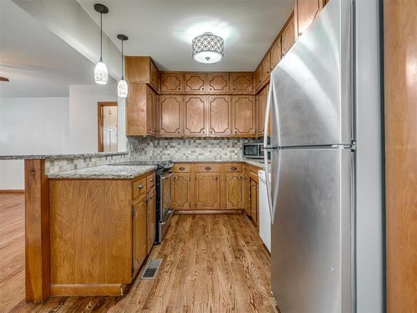10653 SW 18th Street, Yukon, OK 73099