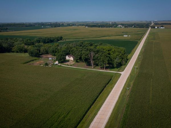 870 130th Street, Pilot Mound, IA 50223