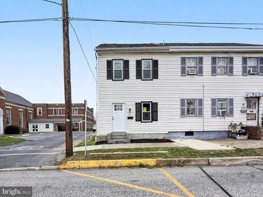 201 E MAIN STREET STREET, SHIREMANSTOWN, PA 17011