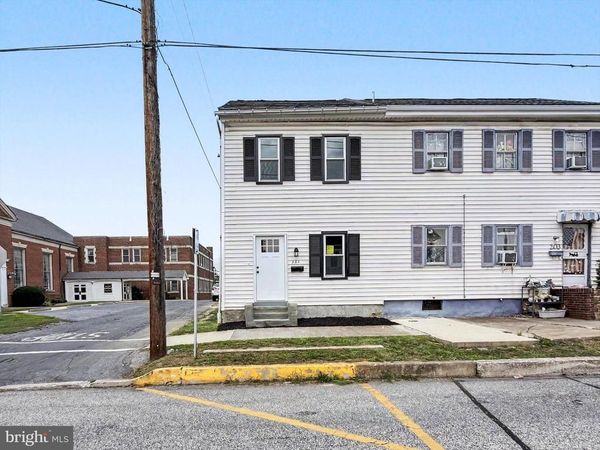 201 E MAIN STREET STREET, SHIREMANSTOWN, PA 17011
