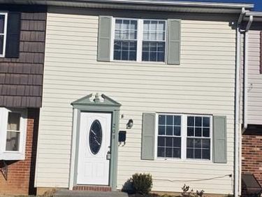 208 MOORE DRIVE , BERRYVILLE, VA 22611