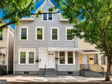 717 DIVISION STREET, TRENTON, NJ 08611